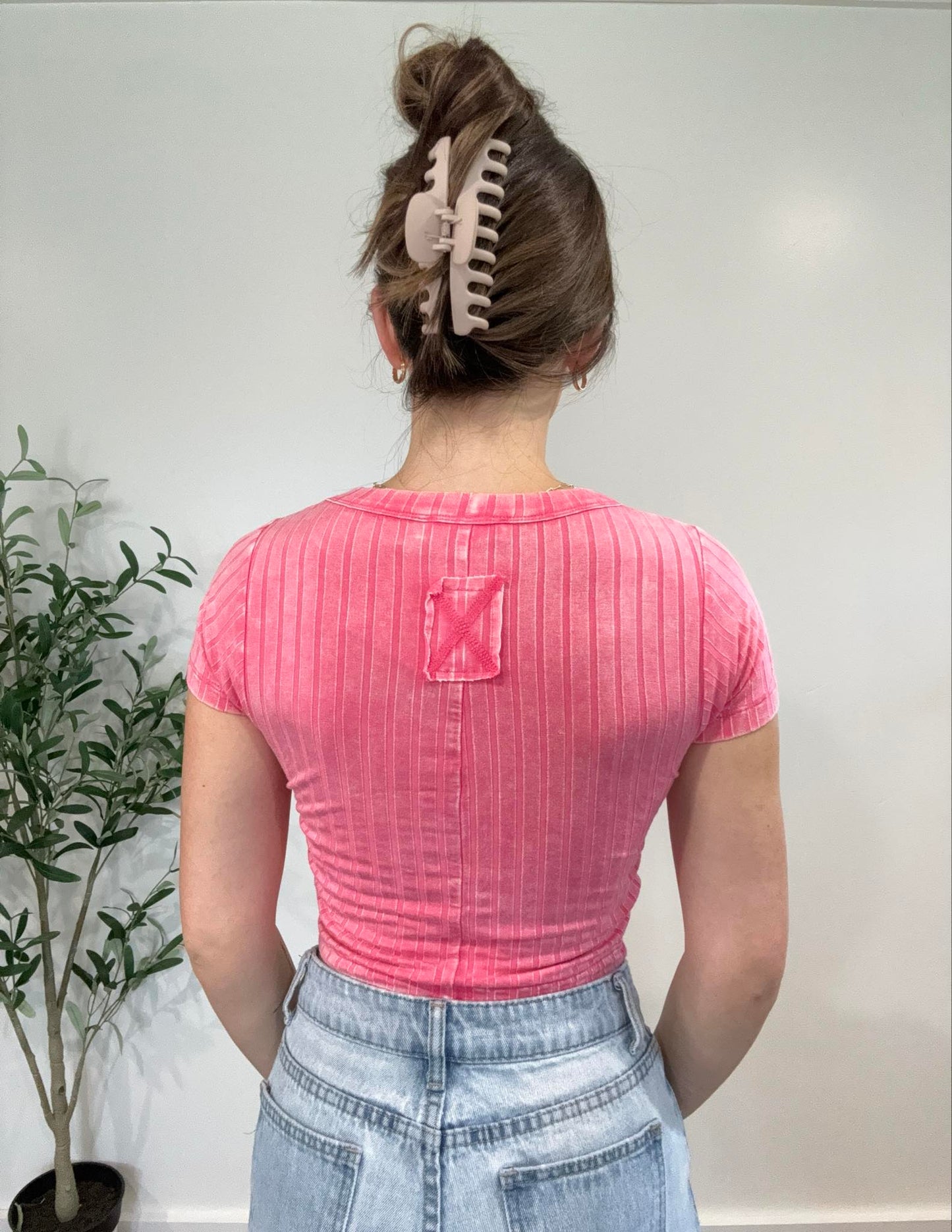 Fuchsia Ribbed Short Sleeve Cropped Top