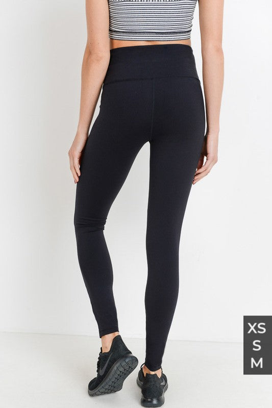 Black Highwaist Essential Solid Leggings