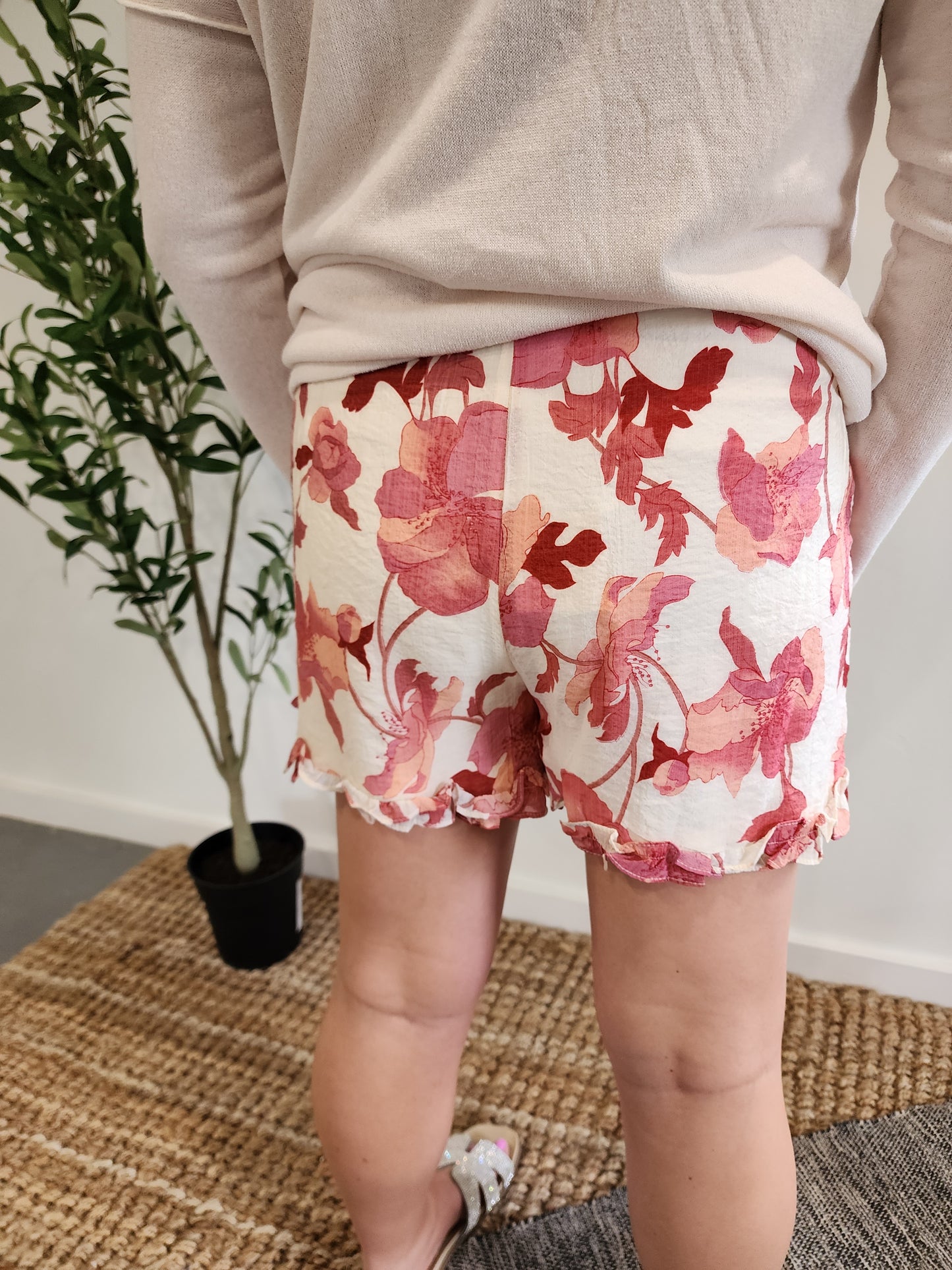 Floral Print Ruffle Detailed Shorts