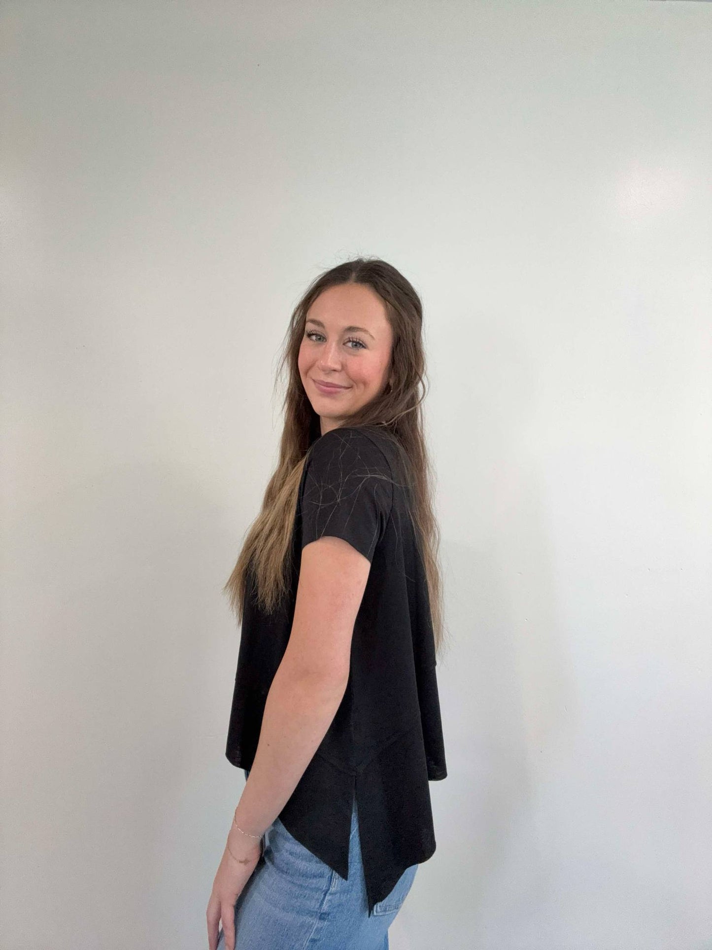 Shark Bite Side Slit Short Sleeve Top