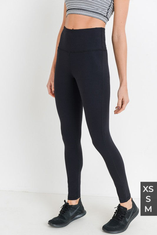 Black Highwaist Essential Solid Leggings