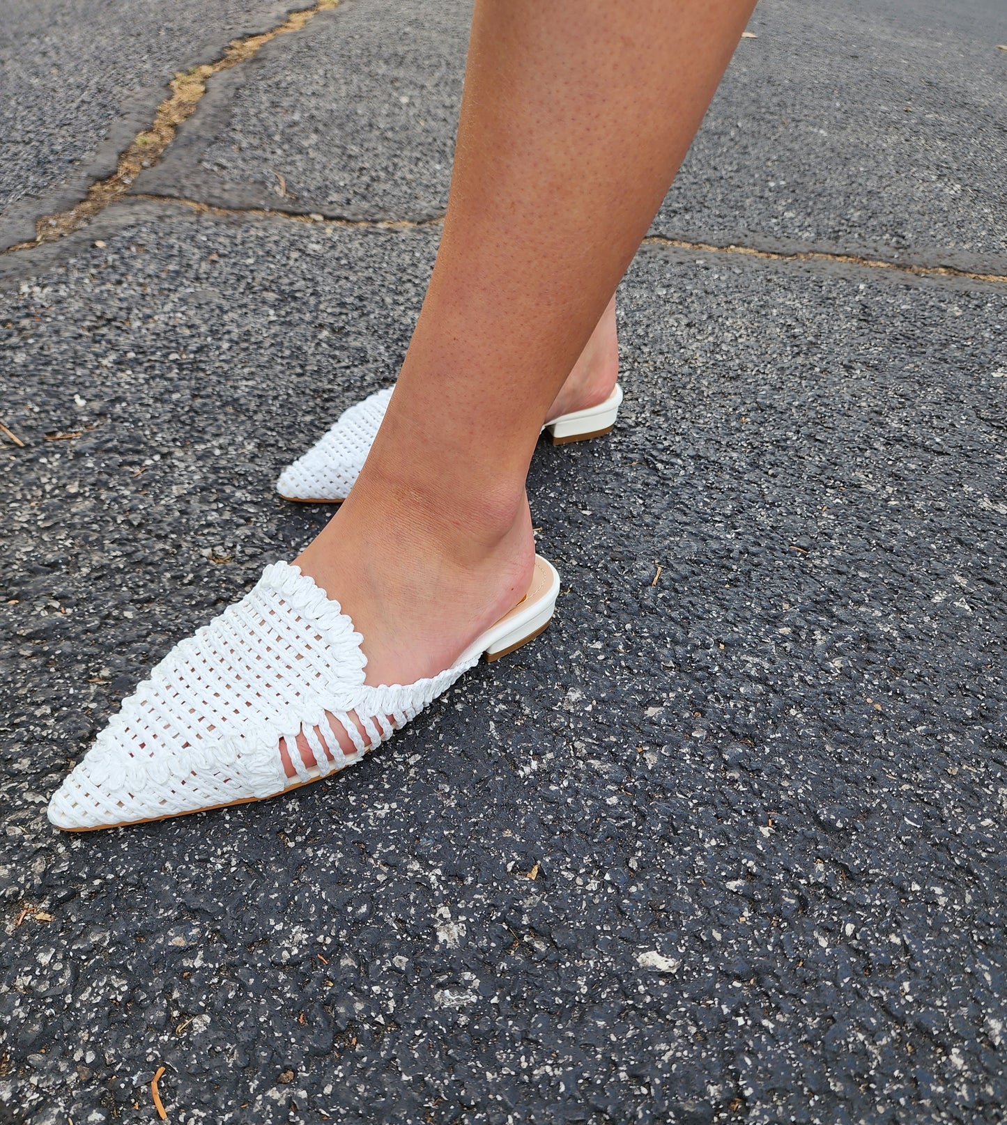 White Monaco Woven Flat