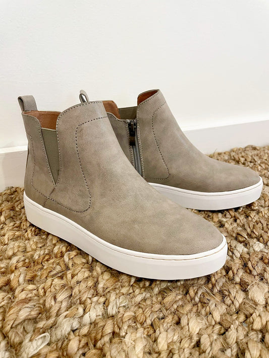 Grey Hightop Sneaker